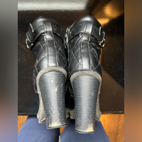 GUESS - Platform Combat Boots - Picture 6 of 10